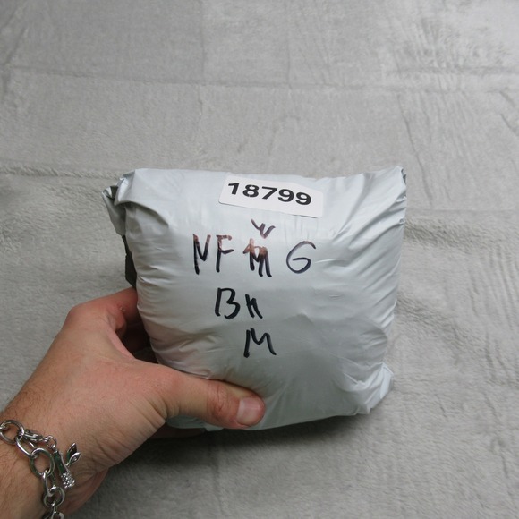 North Face Trekker Vest Womens Medium Black Thermoball Puffer Light Pack LOGO - Picture 13 of 13